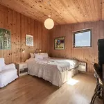 Large Bright Summerhouse With Sea View And Close To The Ocean