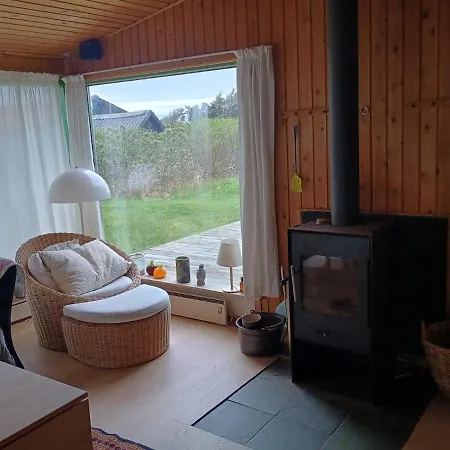 Semesterbostad Large Bright Summerhouse Close To The Sea And Beaches Lønstrup