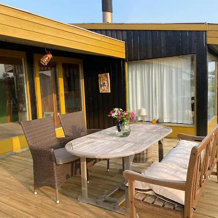 Large Bright Summerhouse Close To The Sea And Beaches *