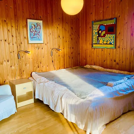Large Bright Summerhouse Close To The Sea And Beaches Lønstrup