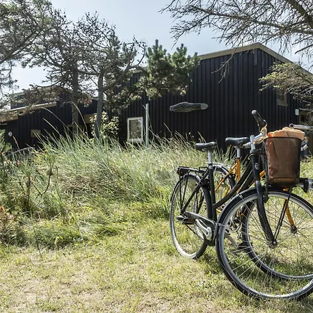 Large Bright Summerhouse With Sea View And Close To The Ocean Lønstrup