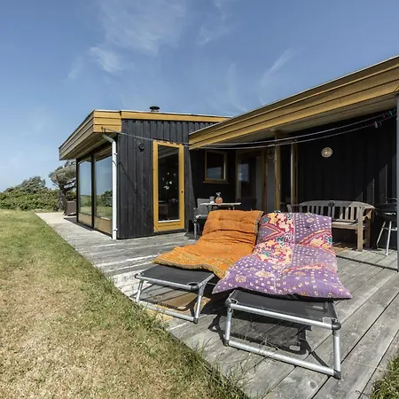 Casa de Férias Large Bright Summerhouse With Sea View And Close To The Ocean Lønstrup